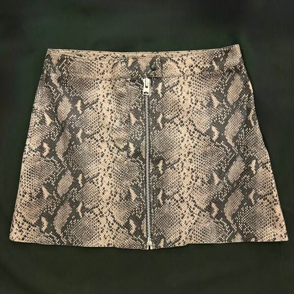 AllSaints Lena Oba Snake Embossed Leather Mini Skirt US 6 Faux Python Zip Front - Picture 12 of 15